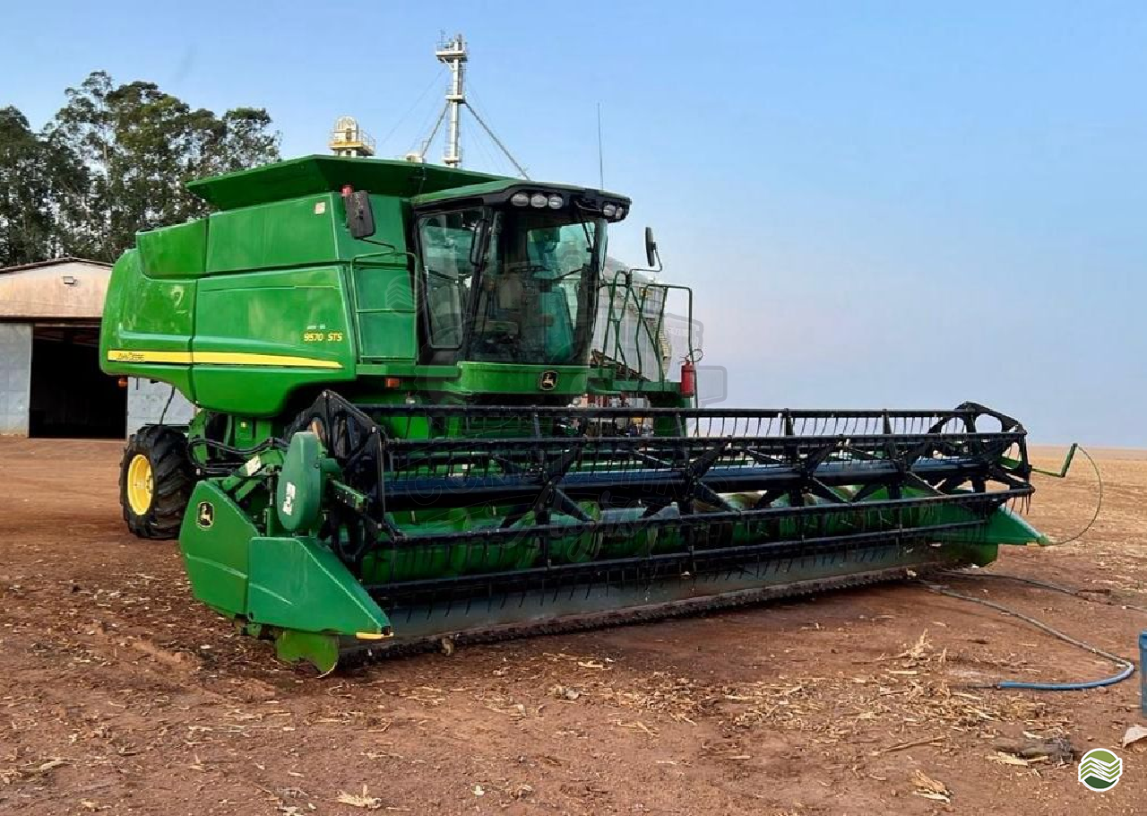 COLHEITADEIRA JOHN DEERE JOHN DEERE 9570 STS Consulting Agro ITUVERAVA SÃO PAULO SP